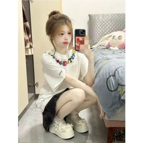 100%纯棉网红爆款设计个性圆透网红气领短袖t恤男女夏季爆款休闲百搭