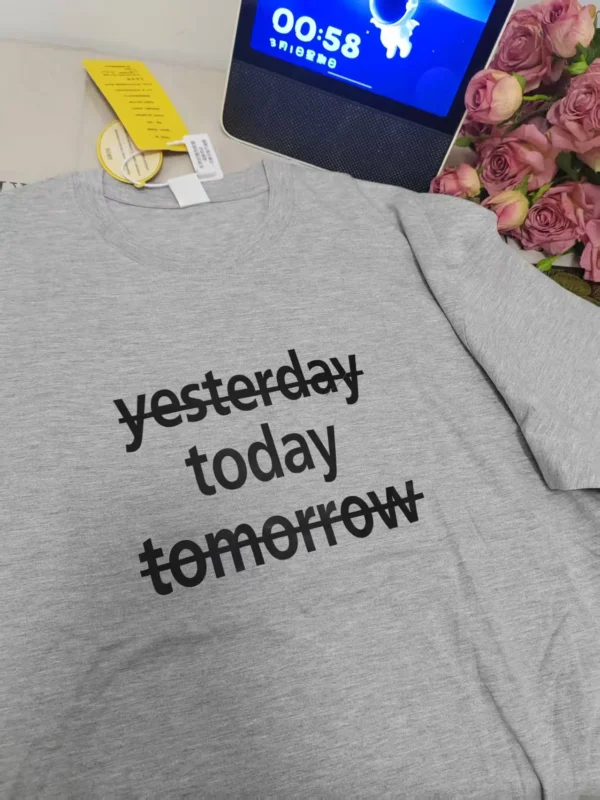 100%纯棉小图洋气简单百搭透气网红款圆领短袖t恤男女